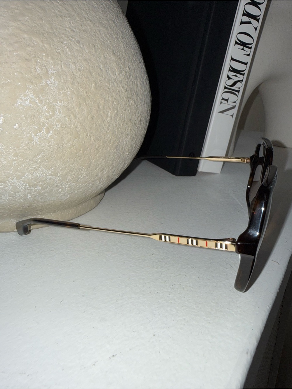 Burberry Large Tortoiseshell Brown Gradient Square Sunglasses - Picture 2 of 6